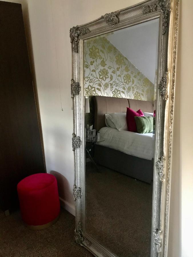 Willow Cottage B&B Yeadon Exteriör bild