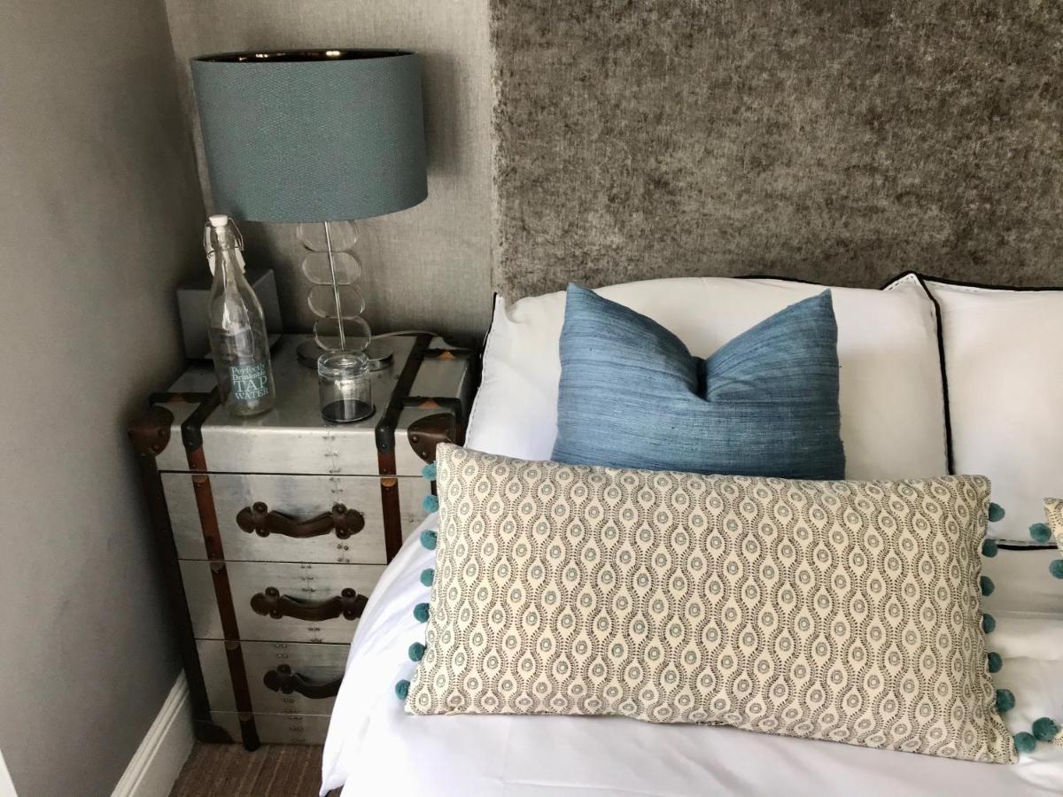 Willow Cottage B&B Yeadon Exteriör bild