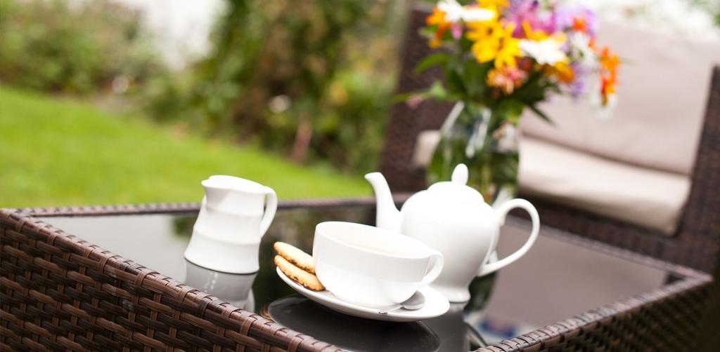 Willow Cottage B&B Yeadon Exteriör bild