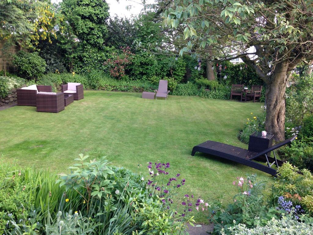 Willow Cottage B&B Yeadon Exteriör bild